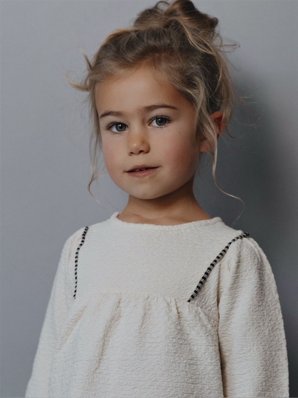 Zara Girls Cream Blouse 4-5 Years